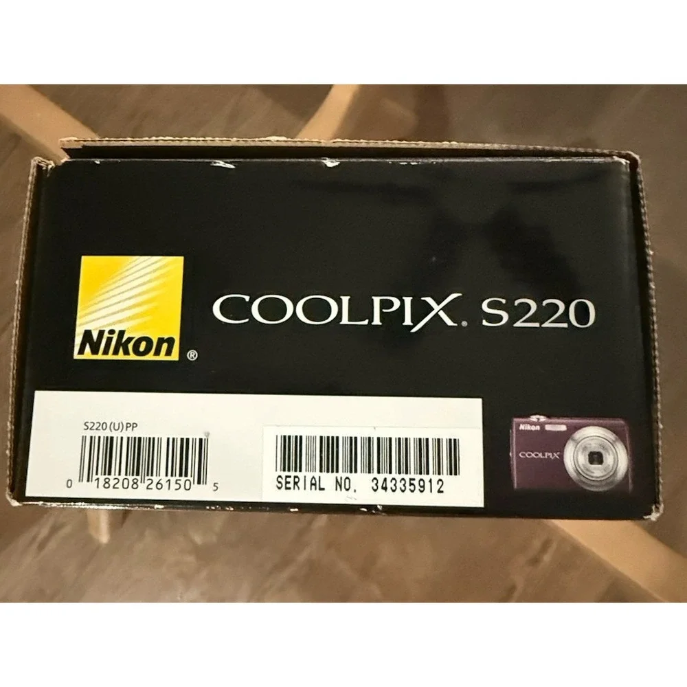 Nikon COOLPIX S220 10MP Digital Camera Plum Bundle W/Battery, Charger, Case Etc.